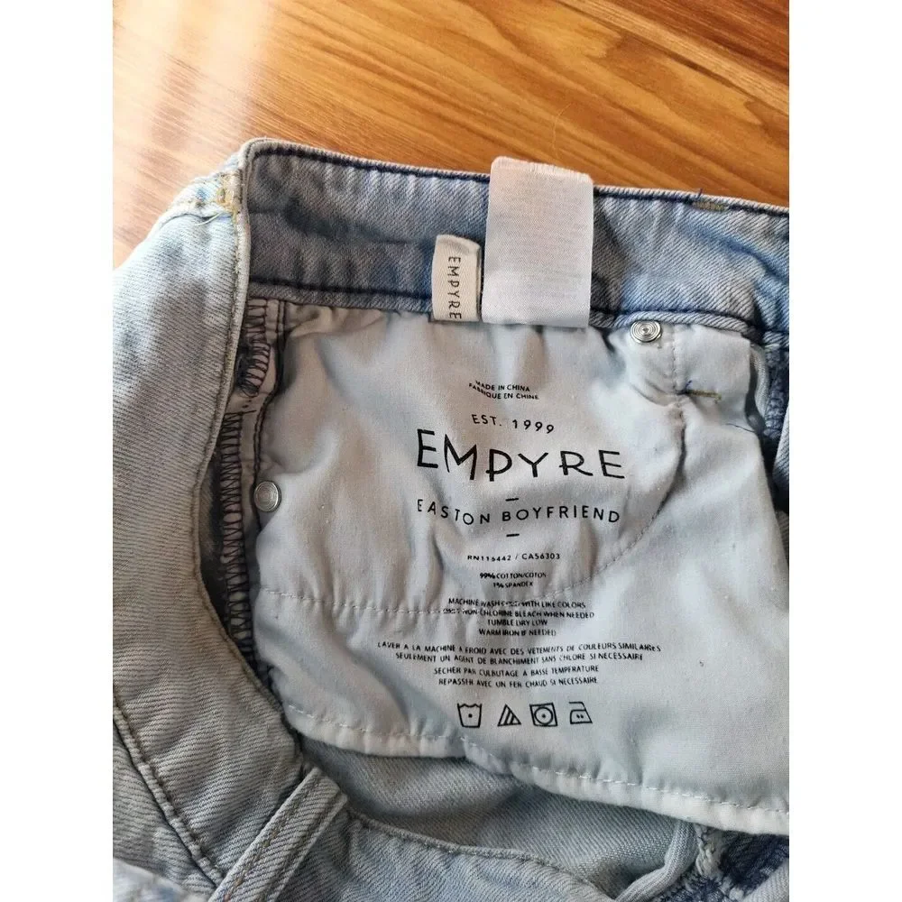 Empyre Light Wash Distressed Easton Boyfriend Fit Jeans‎ 31x30 Women's Size 7